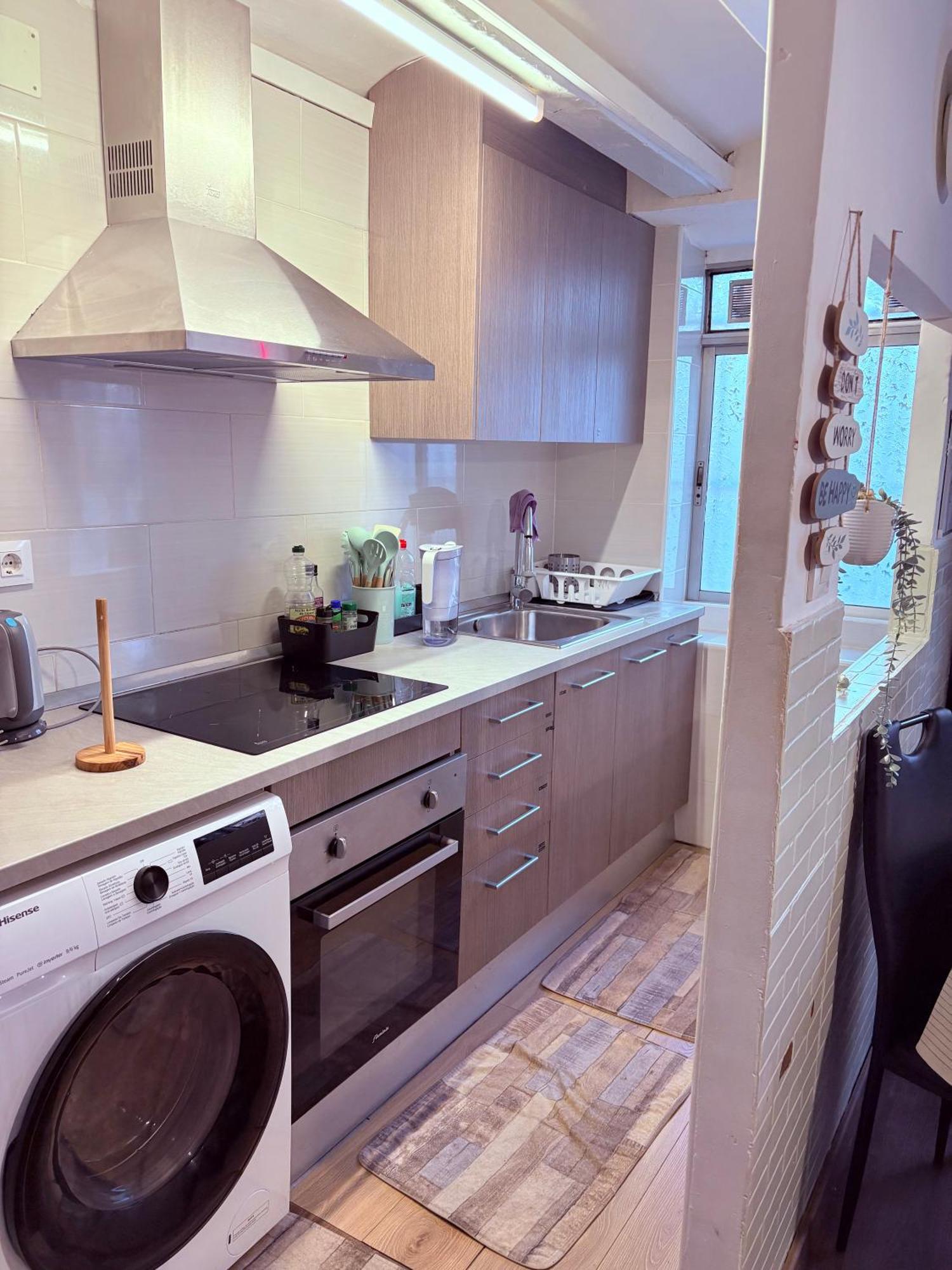 Stunning Flat For 6 People 3 Blocks From The Beach Plus Welcome Breakfast Barcelona Buitenkant foto